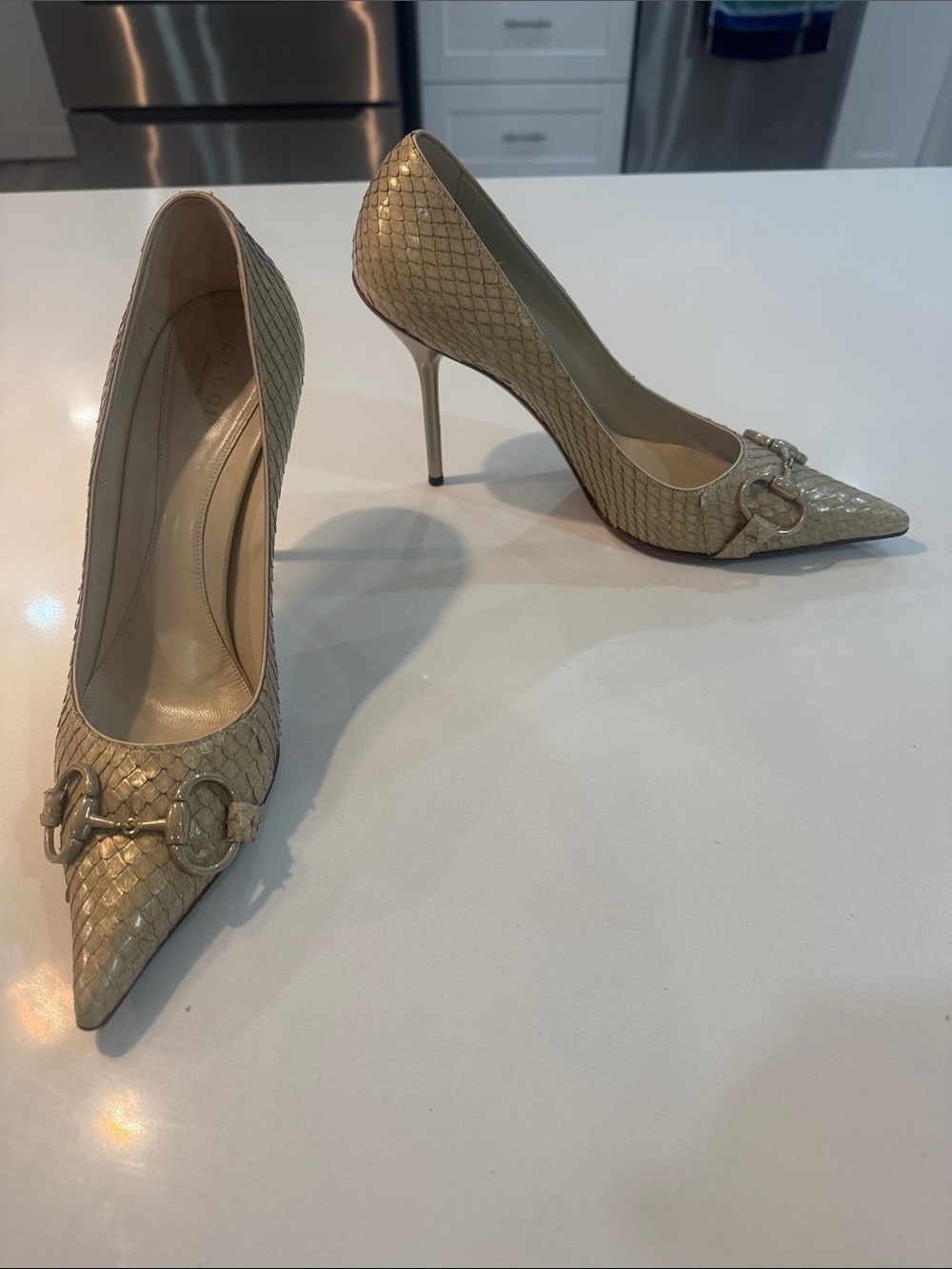 GUCCI 2004 “Tom Ford” Women's Pointed Toe Stiletto Pump in Light Beige -snake - Picture 3 of 17
